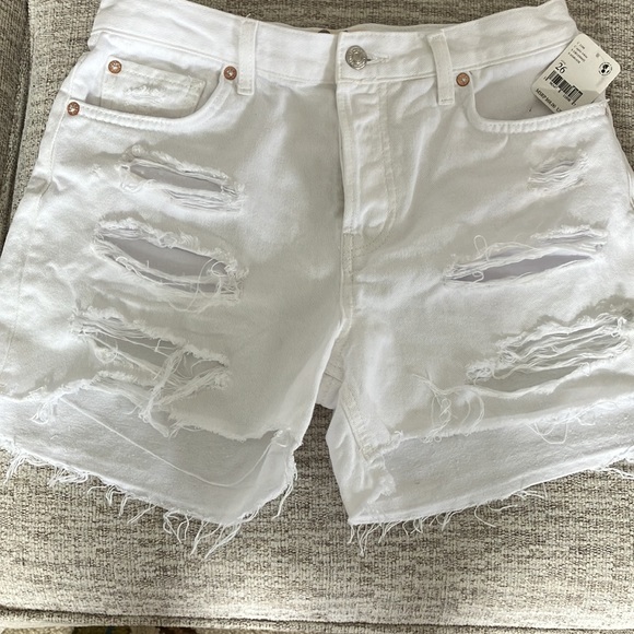NWT Free People Button Fly distressed Shorts - Picture 4 of 7